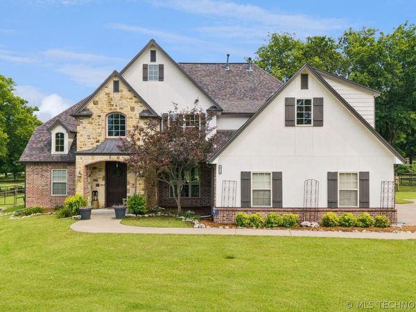 18722 E 79th Street North , Owasso, OK 74055