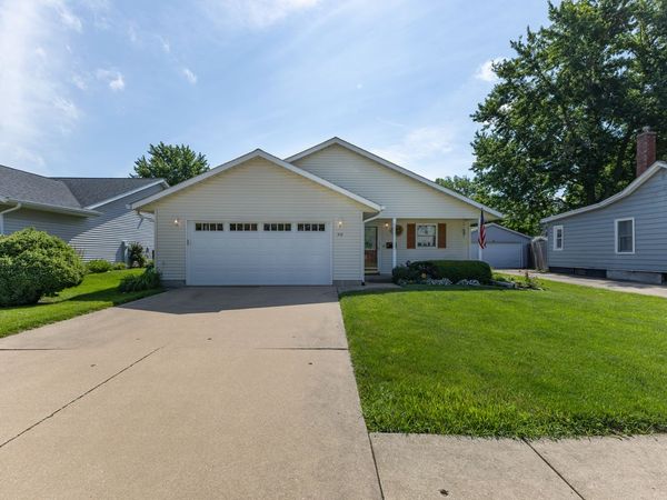 518 N Russell Avenue , Geneseo, IL 61254