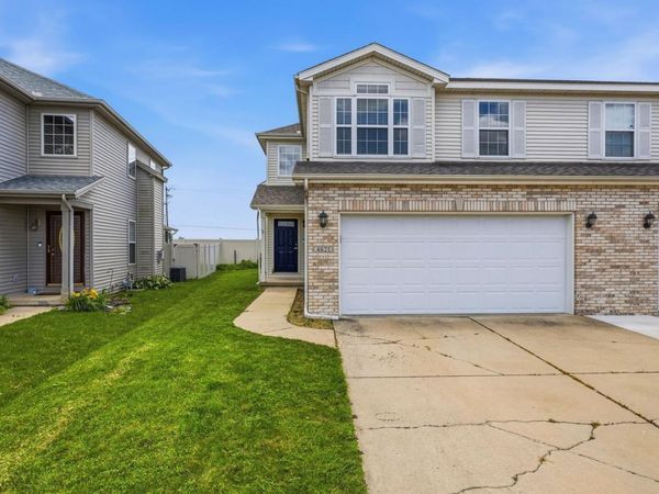 4621 Copper Ridge Road , Champaign, IL 61822