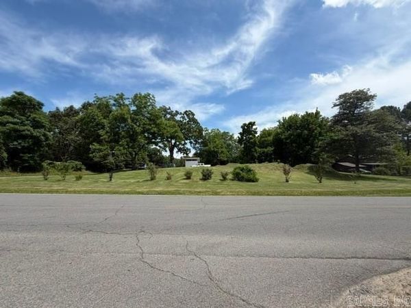 901 S Bridge Street , Morrilton, AR 72110