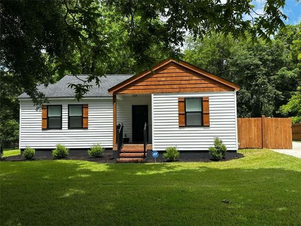 464 Adamson Avenue , Carrollton, GA 30117