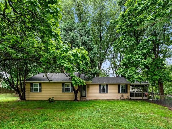 102 WESTVIEW DRIVE, LINCOLN UNIVERSITY, PA 19352
