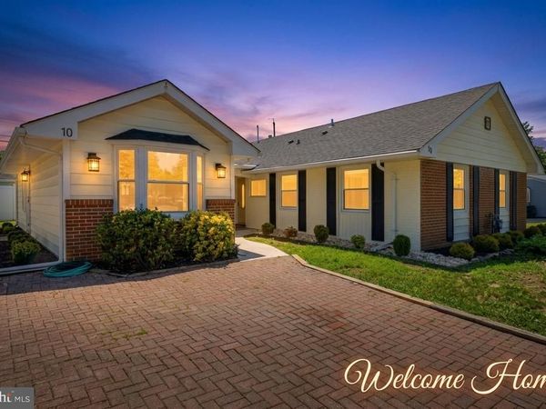 10 MIDFIELD LANE, WILLINGBORO, NJ 08046