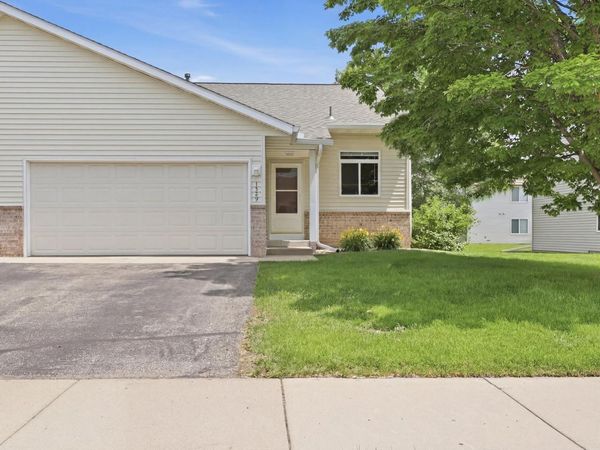1559 Dublin Court, Shakopee, MN 55379