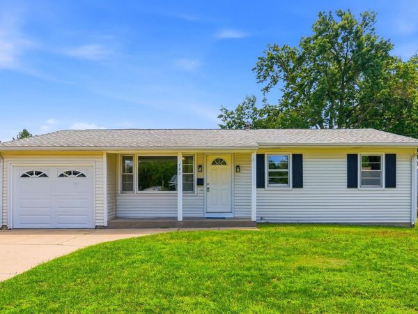 702 Broadway Street, West Burlington, IA 52655