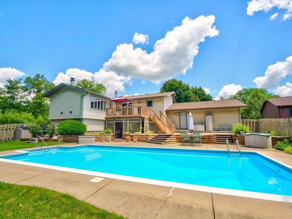 6 Stacy Lane, Madison, WI 53716