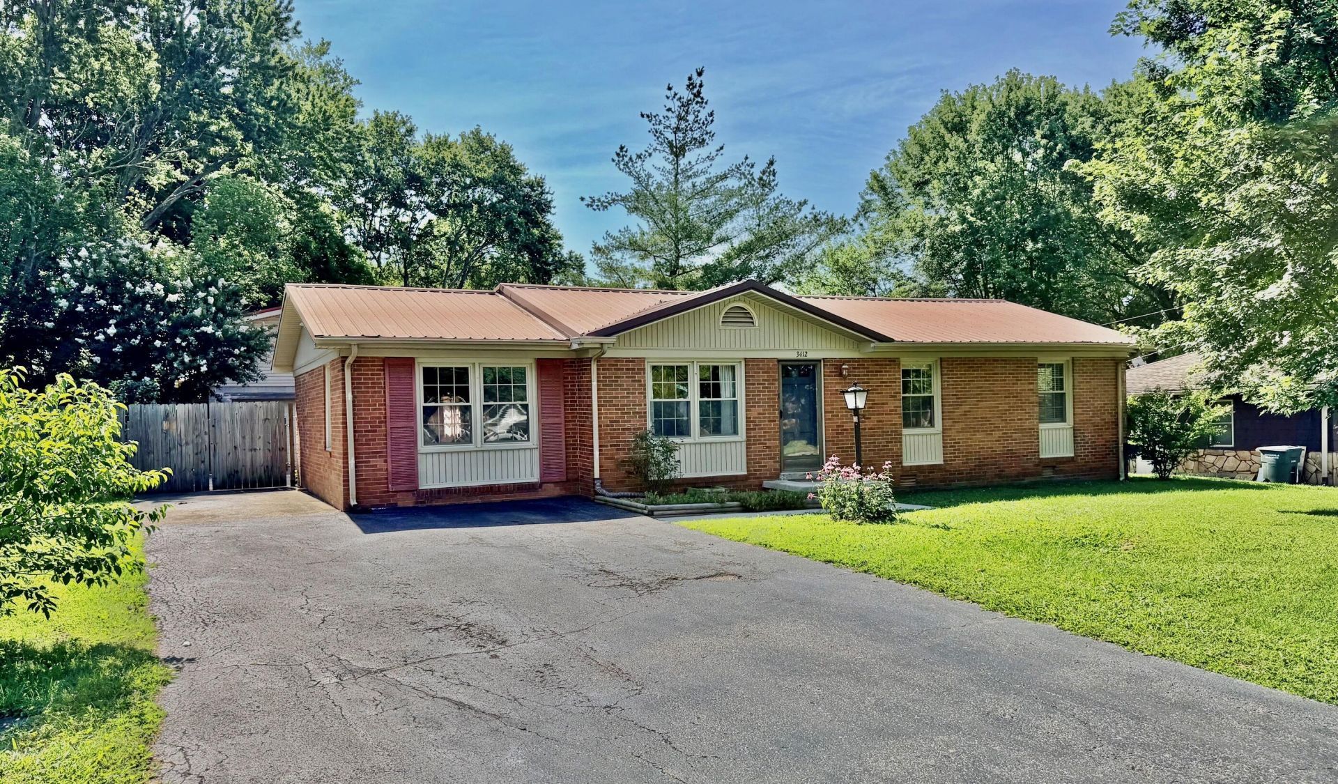 3412 Greenwood Drive, Hopkinsville, KY 42240 Main Photo
