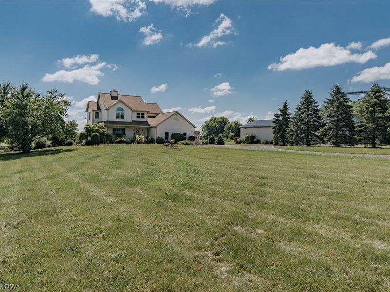 5174 Oakhill Street, Louisville, OH 44641 Photo 2