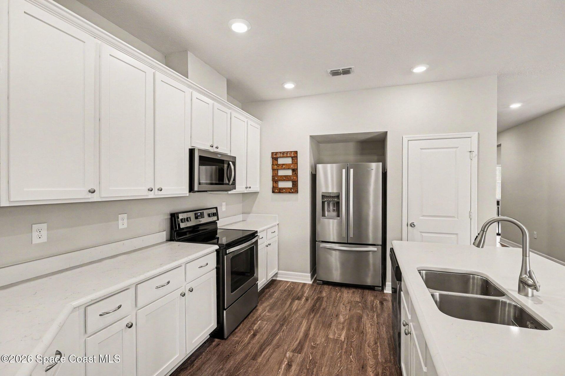 935 Potenza Drive, West Melbourne, FL 32904 Photo