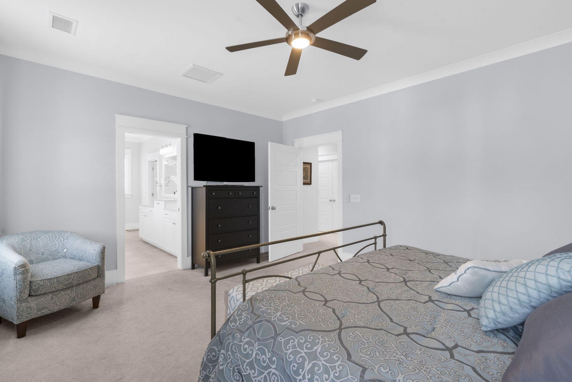 1372 Founders Way Photo 28