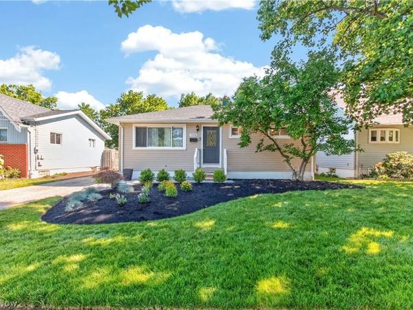 15916 Meigs Boulevard , Brook Park, OH 44142