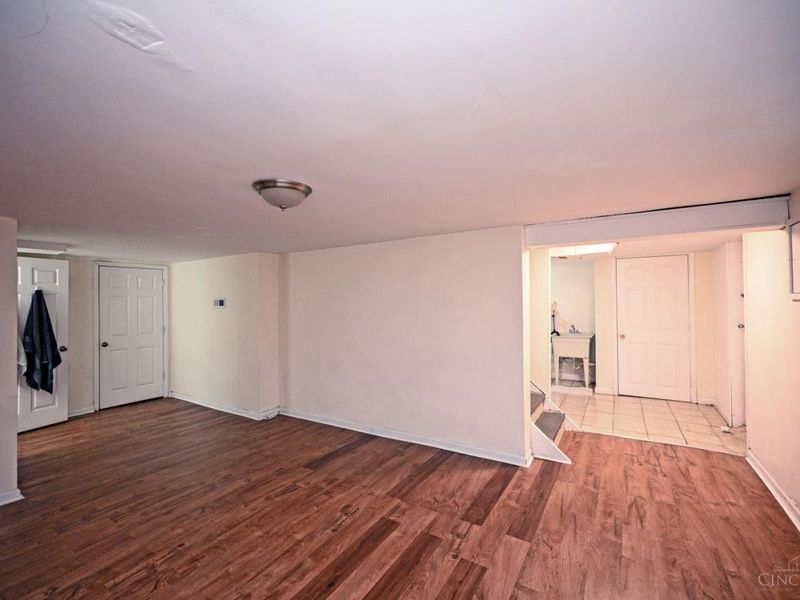 2881 Marshall Avenue, Cincinnati, OH 45225 Photo 36