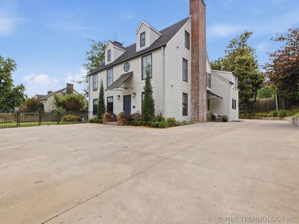 2116 S Peoria Avenue , Tulsa, OK 74114