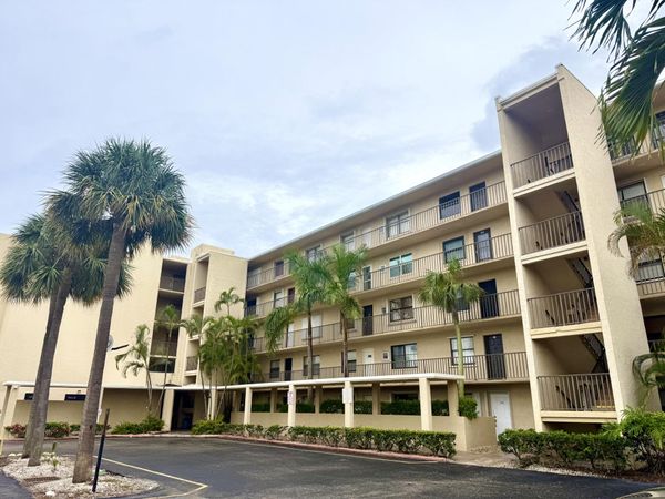 896 N Federal Highway, Unit 325, Lantana, FL 33462