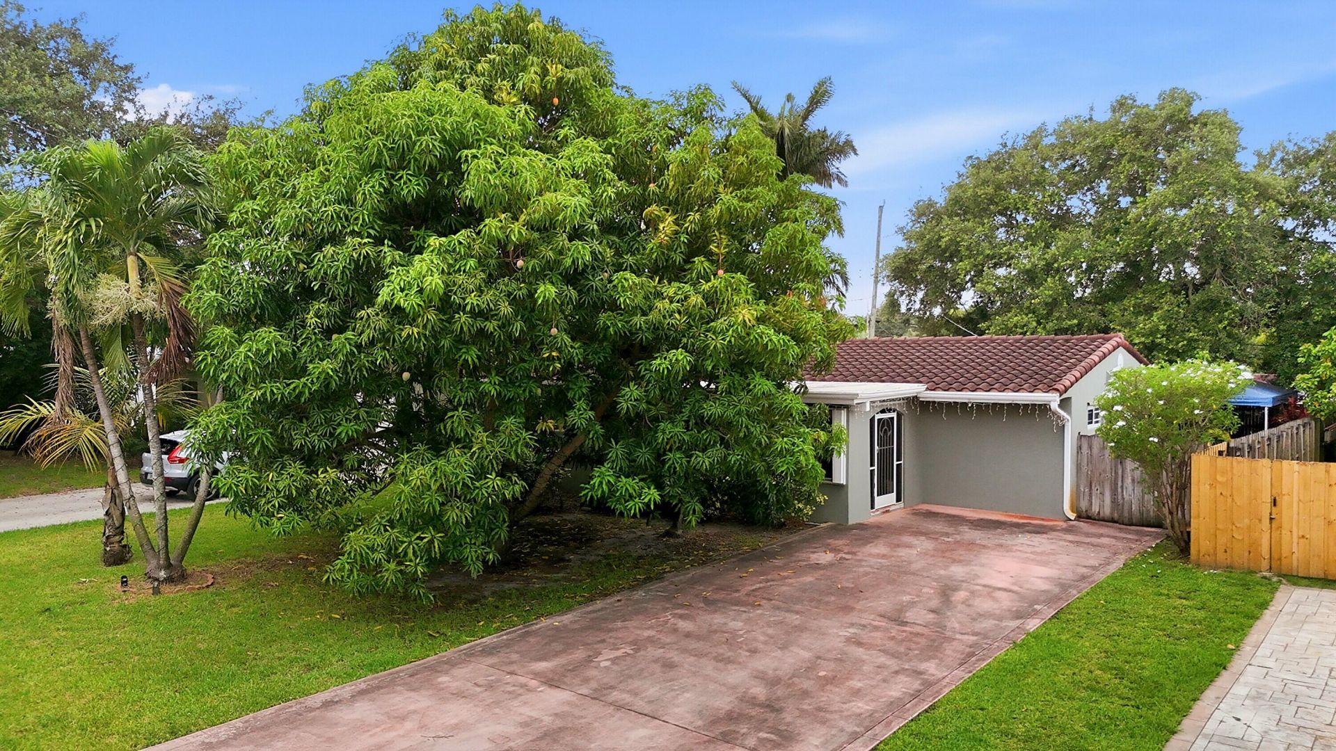 1208 N 31st Avenue, Hollywood, FL 33021 Photo