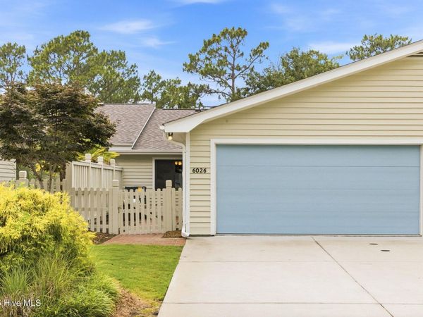 6026 Inland Greens Drive, Wilmington, NC 28405