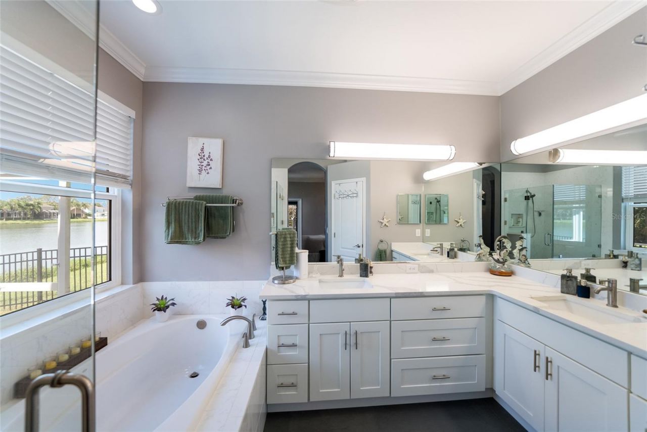 5030 58th Terrace E, Bradenton, FL 34203 Photo