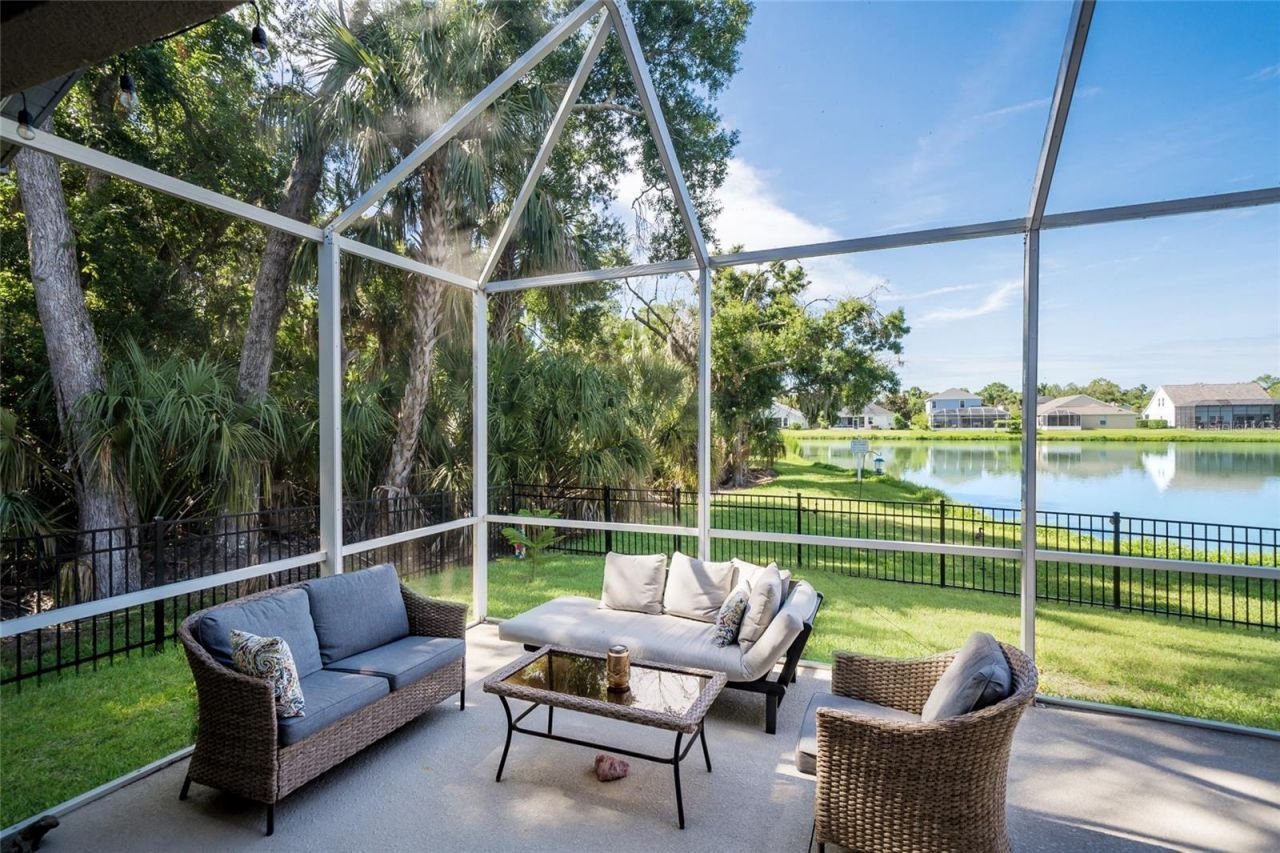5030 58th Terrace E, Bradenton, FL 34203 Photo