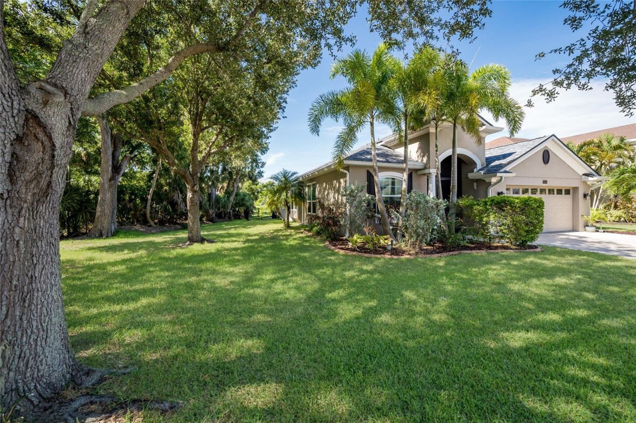 5030 58th Terrace E, Bradenton, FL 34203 Photo