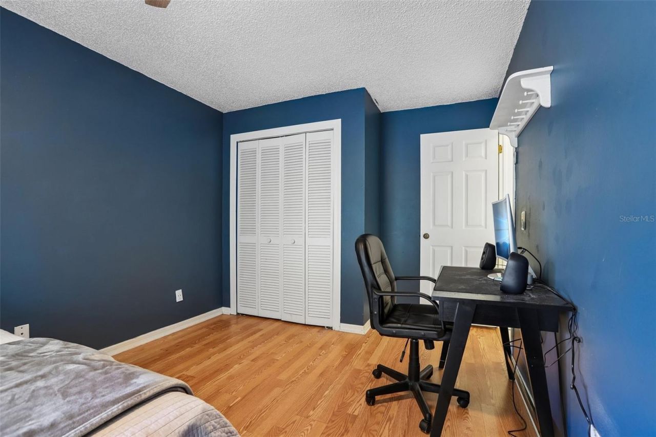6805 Longpointe Way, Tampa, FL 33615 Photo