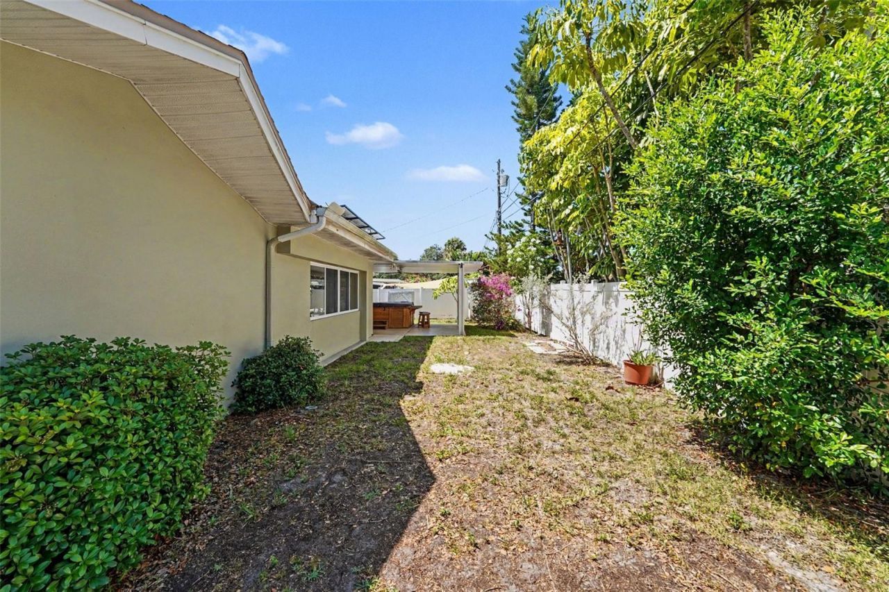 12196 145th St , Largo, FL 33774 Photo