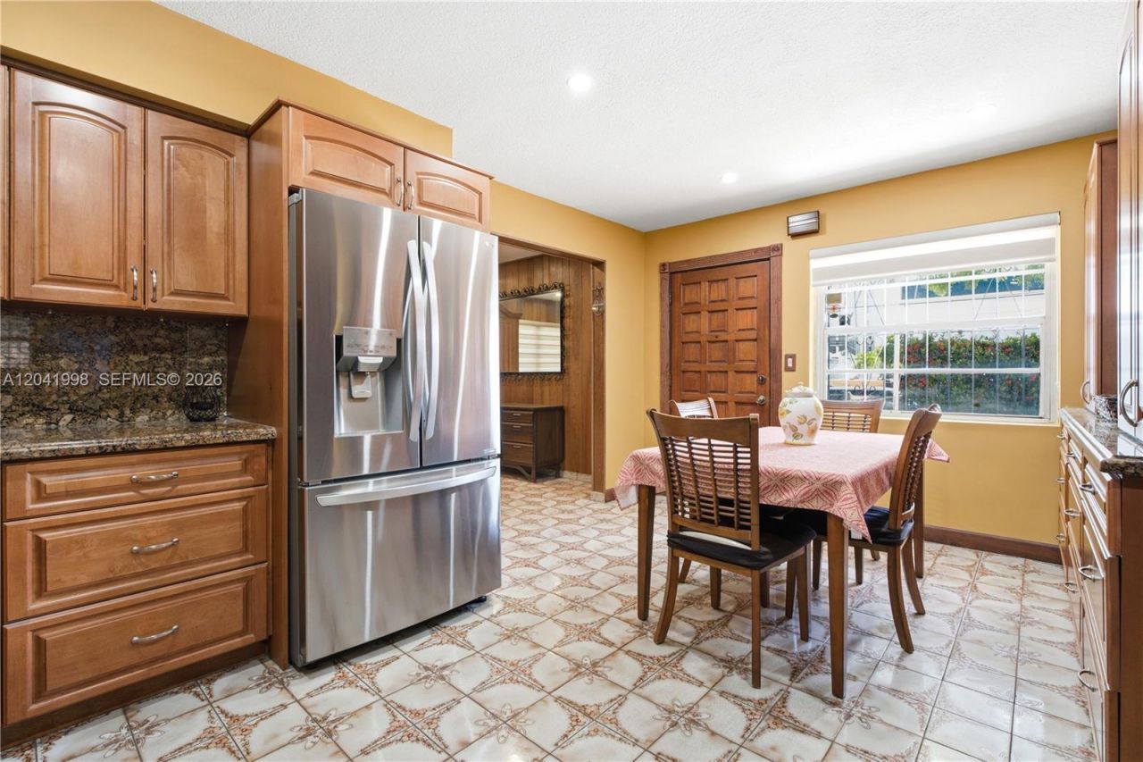 443 SW 4th Ave, Miami, FL 33130 Photo