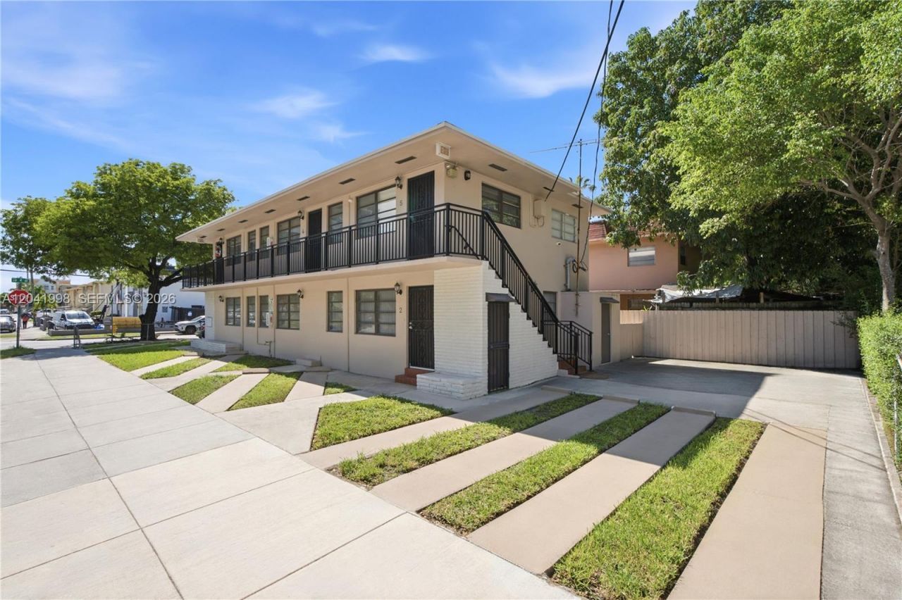 443 SW 4th Ave, Miami, FL 33130 Photo