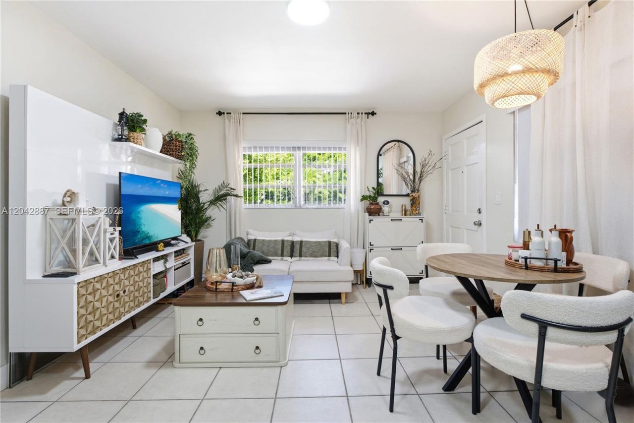 443 SW 4th Ave, Miami, FL 33130 Photo