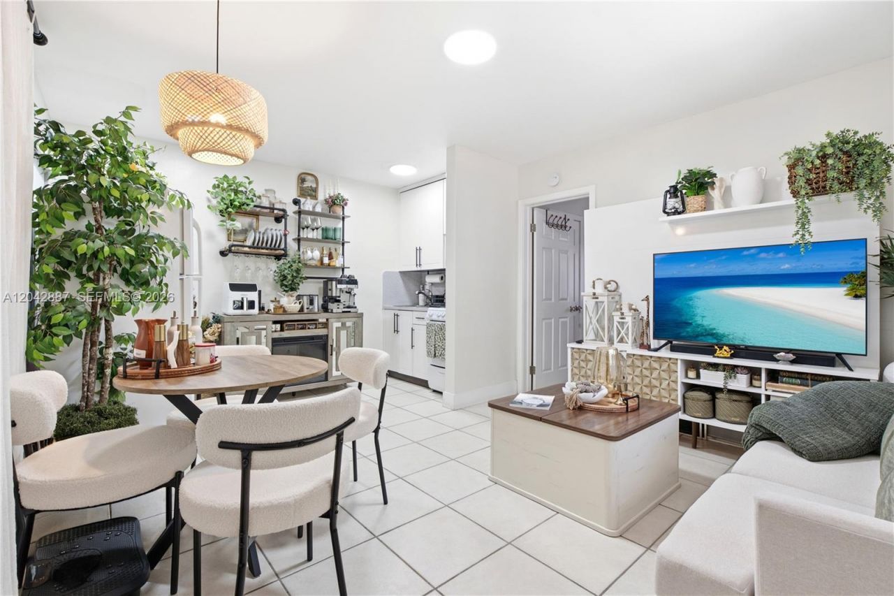 443 SW 4th Ave, Miami, FL 33130 Photo