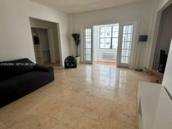 934 Michigan Ave , Unit 308, Miami Beach, FL 33139