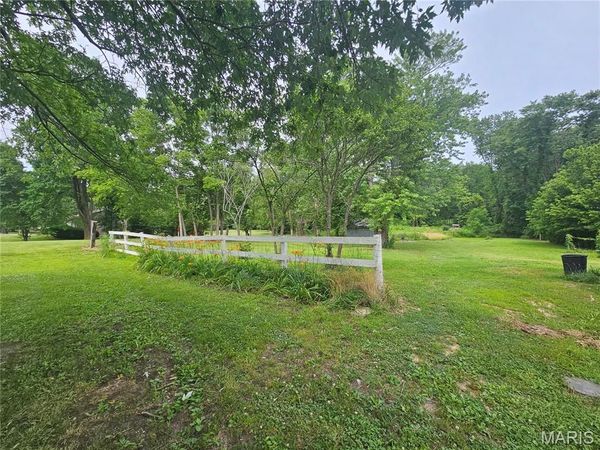 4016 State Route 150, Chester, IL 62233