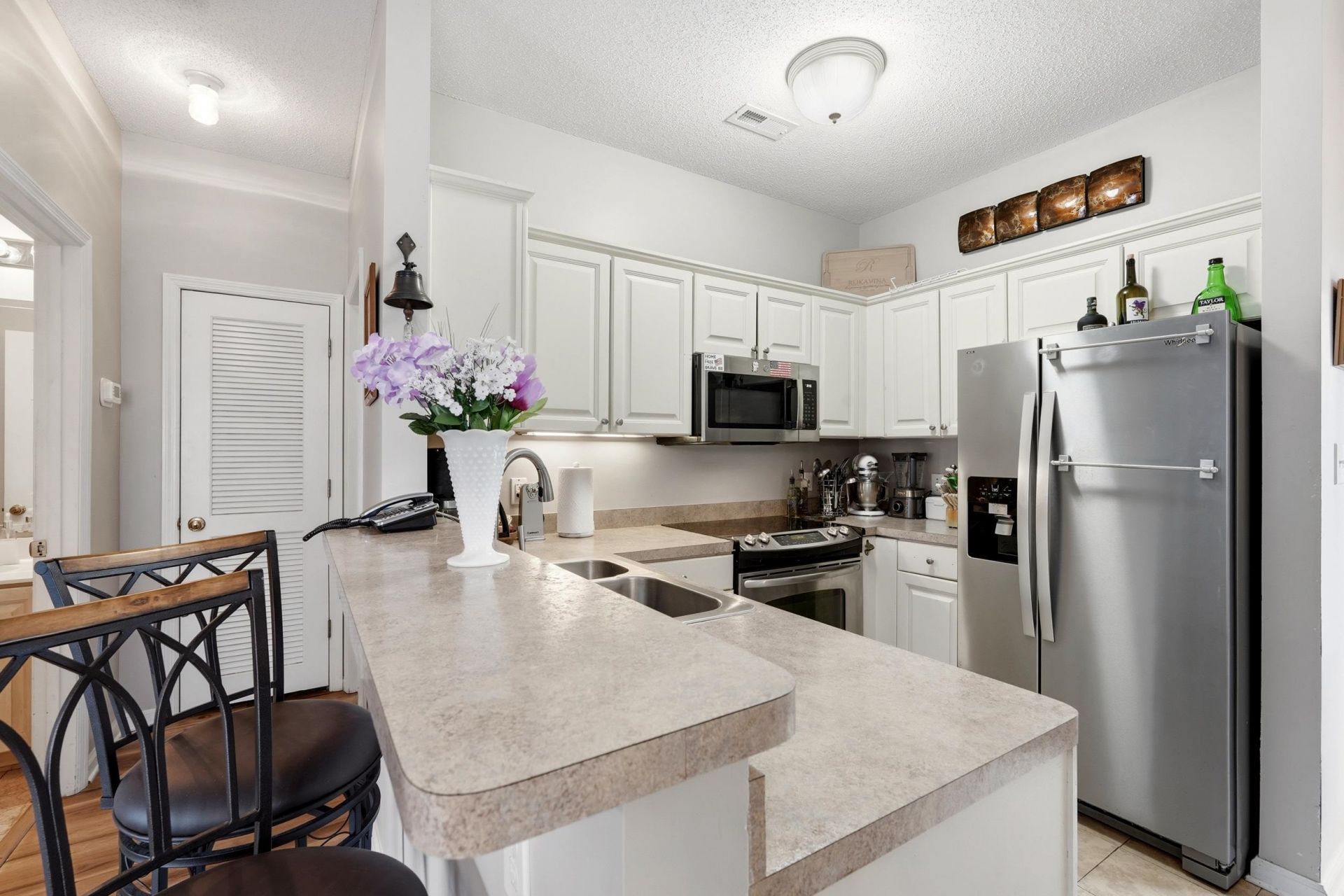 3501 Sweetwater Blvd. Photo 9
