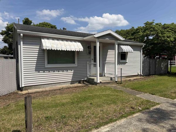1400 Navajo Street, Elkhart, IN 46516
