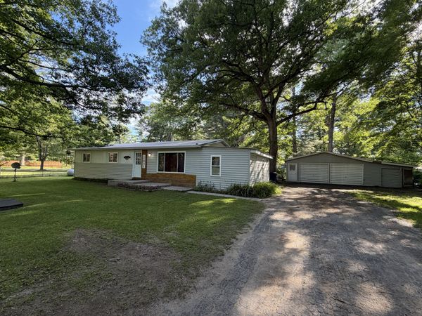 7289 F 41, Oscoda, MI 48750