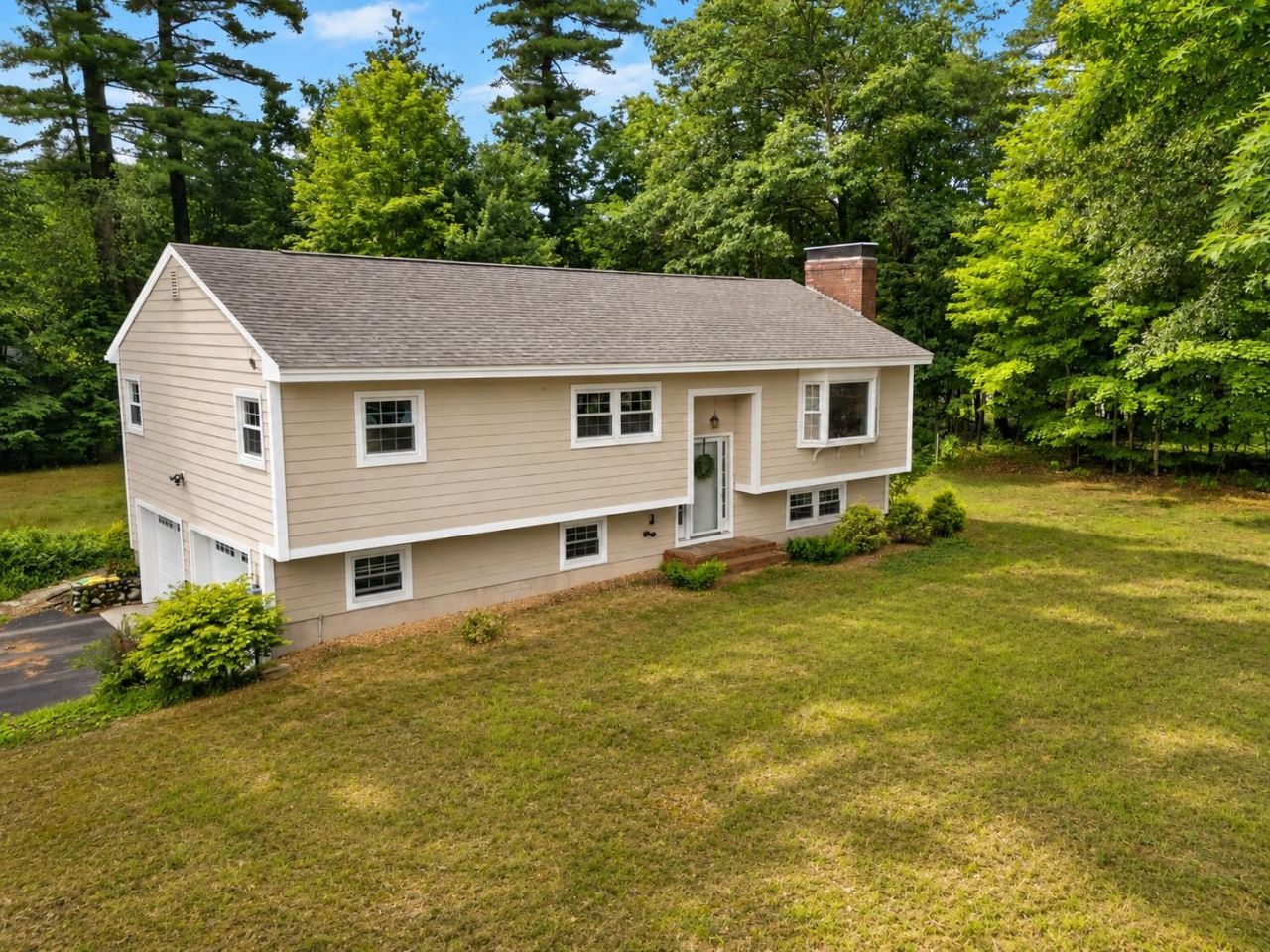 4 Rock Pond Road, Windham, NH 03087 Main Photo