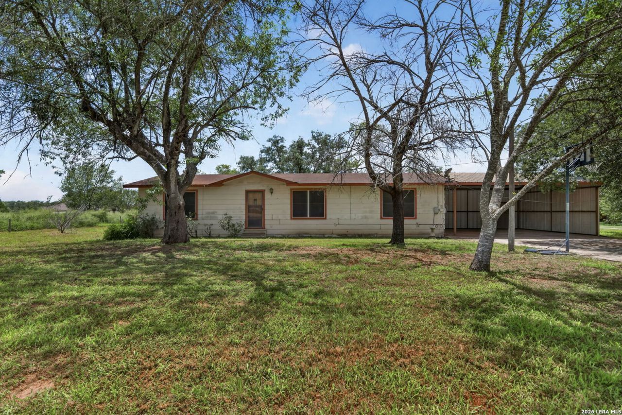 2912 Brown, Jourdanton, TX 78026 Main Photo