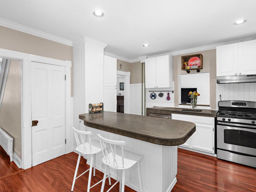 38 Melrose Avenue, Catonsville, MD 21228 Main Photo