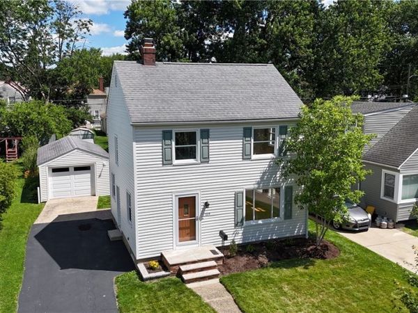 119 Monroe Avenue , Cuyahoga Falls, OH 44221