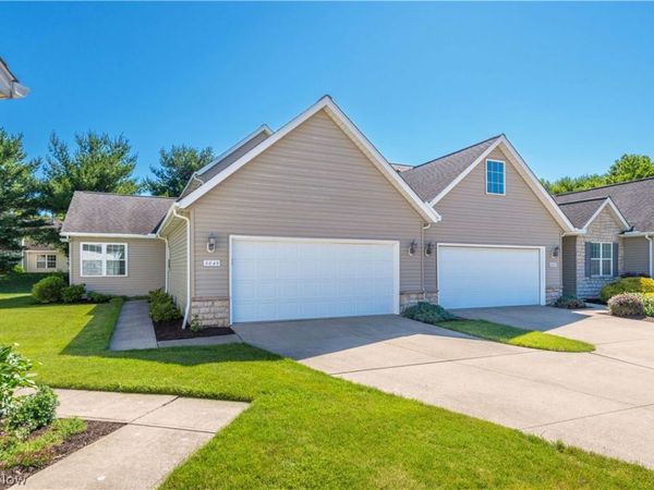 8845 Ashlyn Court , Olmsted Falls, OH 44138