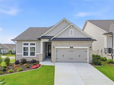 6840 Bungalow Road, Flowery Branch, GA 30542