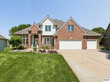 9701 S 176th Street, Omaha, NE 68136