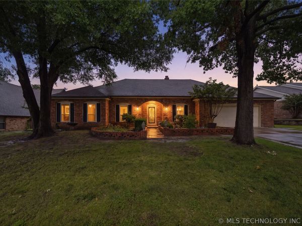 5833 S Louisville Avenue , Tulsa, OK 74135