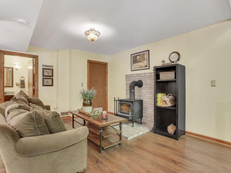 1765 Mohican Court , Sugar Grove, OH 43155 Photo 20