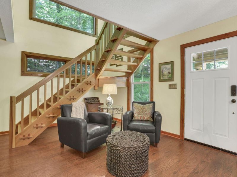 1765 Mohican Court , Sugar Grove, OH 43155 Photo 4