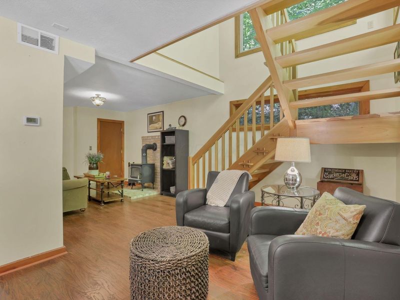 1765 Mohican Court , Sugar Grove, OH 43155 Photo 5