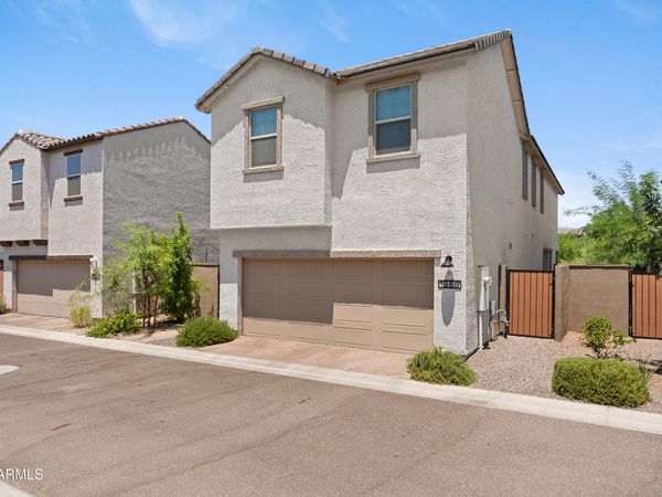 1989 W HIDE Trail, Phoenix, AZ 85085