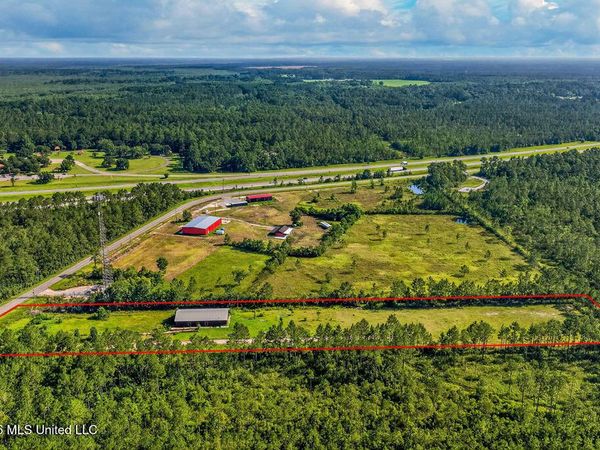 10540 Old Stage Road, Moss Point, MS 39562