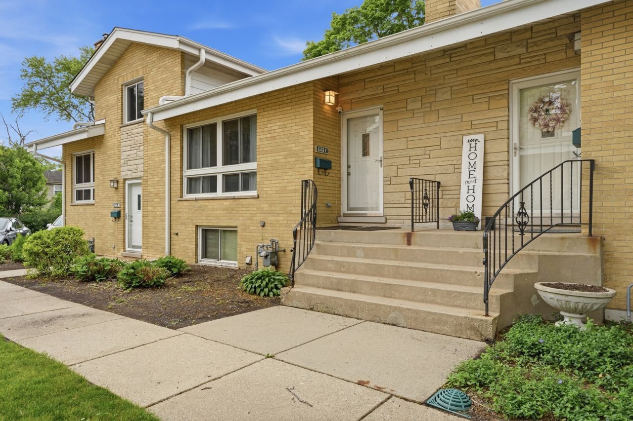 1533 N Arlington Heights Road, Unit C, Arlington Heights, IL 60004 Main Photo