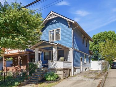 2105 W Clifton Avenue, Cincinnati, OH 45219