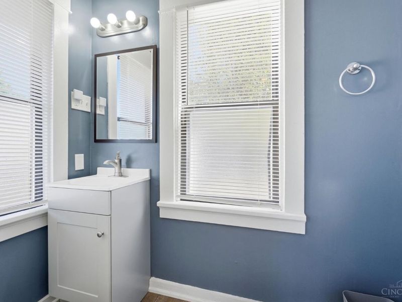 2105 W Clifton Avenue, Cincinnati, OH 45219 Photo 15